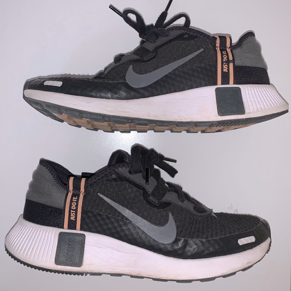 Nike Reposto Women’s Shoe | Size 6.5